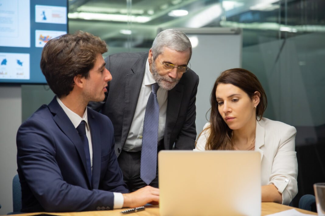 Consultant advising client on Australian PR visa process